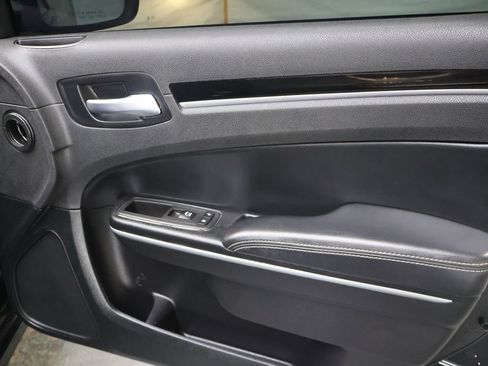 Used 2022 Chrysler 300 S RWD image 12