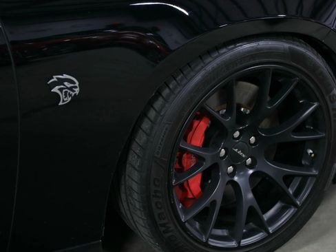 Used 2019 Dodge Charger SRT Hellcat w/ Navigation & Travel Group image 11