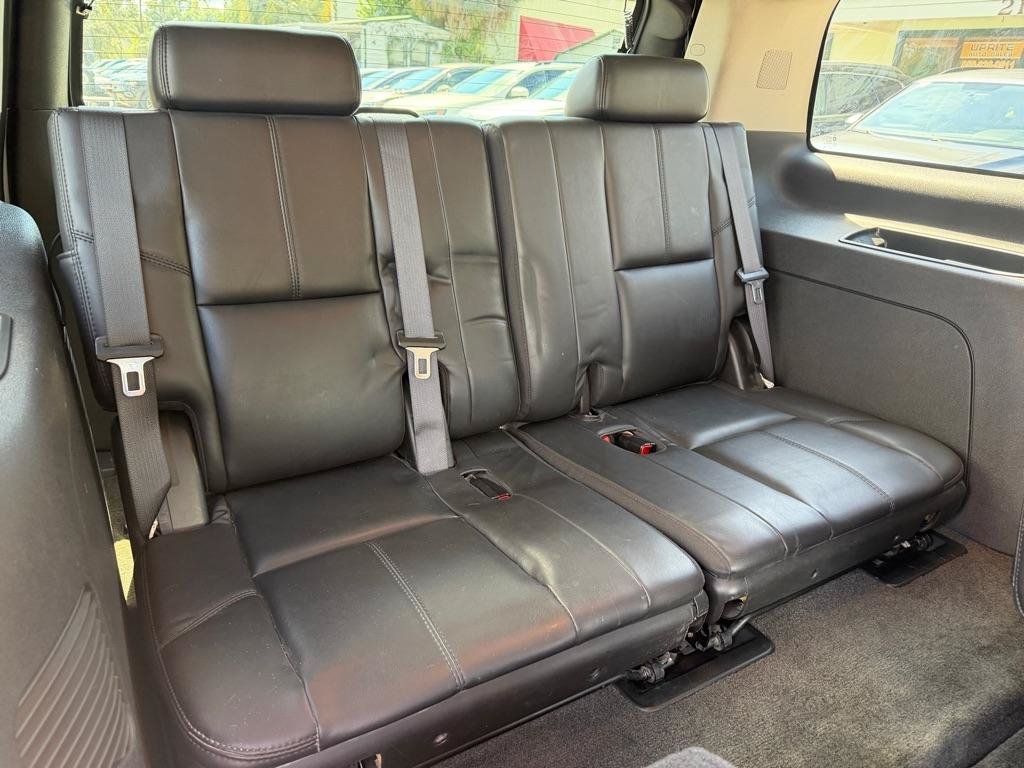 Used 2007 GMC Yukon Denali AWD/4WD image 12