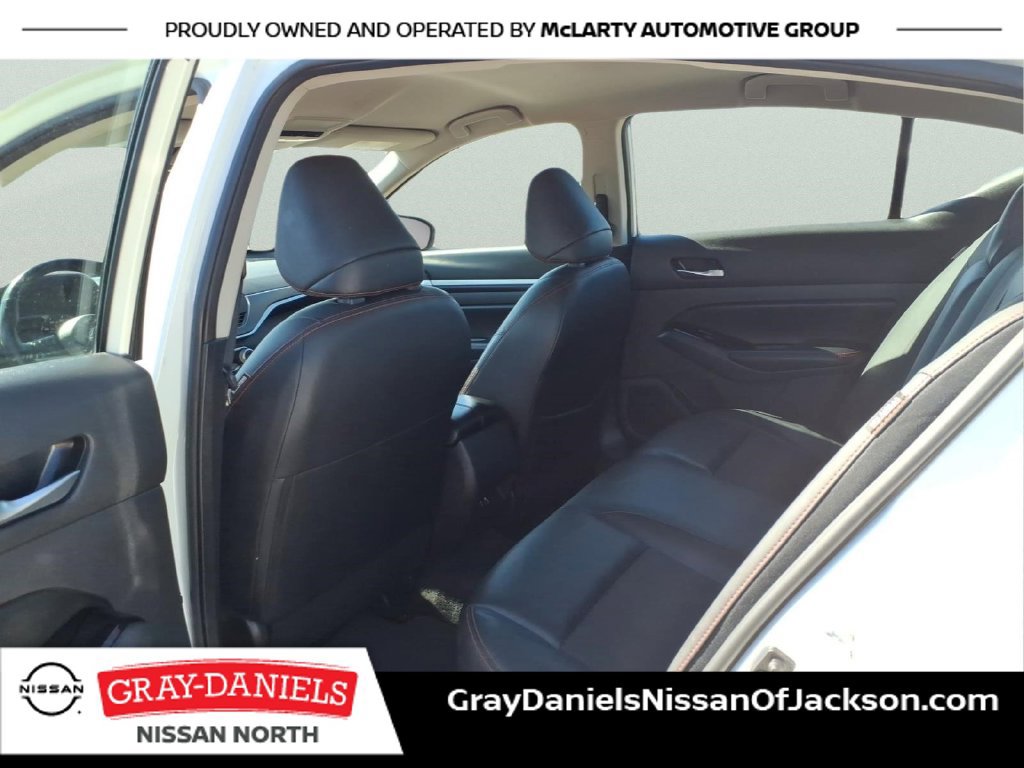 Used 2025 Nissan Altima 2.5 SR FWD image 27