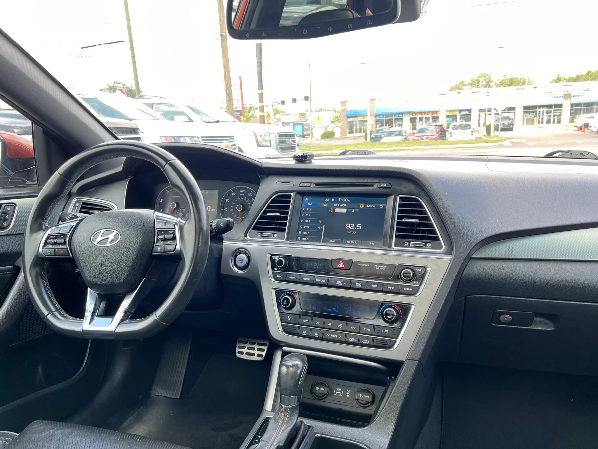 Used 2015 Hyundai Sonata Sport 2.0T w/ Option Group 07 FWD image 14