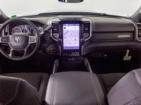 New 2026 RAM 2500 Big Horn AWD/4WD image 23
