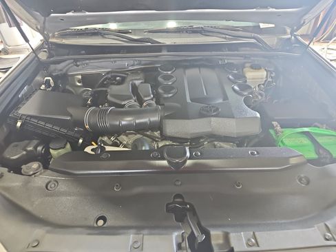 Used 2016 Toyota 4Runner SR5 AWD/4WD image 20