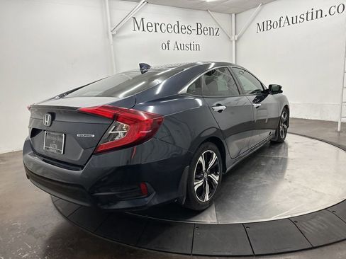 Used 2017 Honda Civic Touring image 6