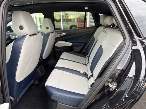 Certified 2023 Volkswagen ID.4 Pro S Plus image 14