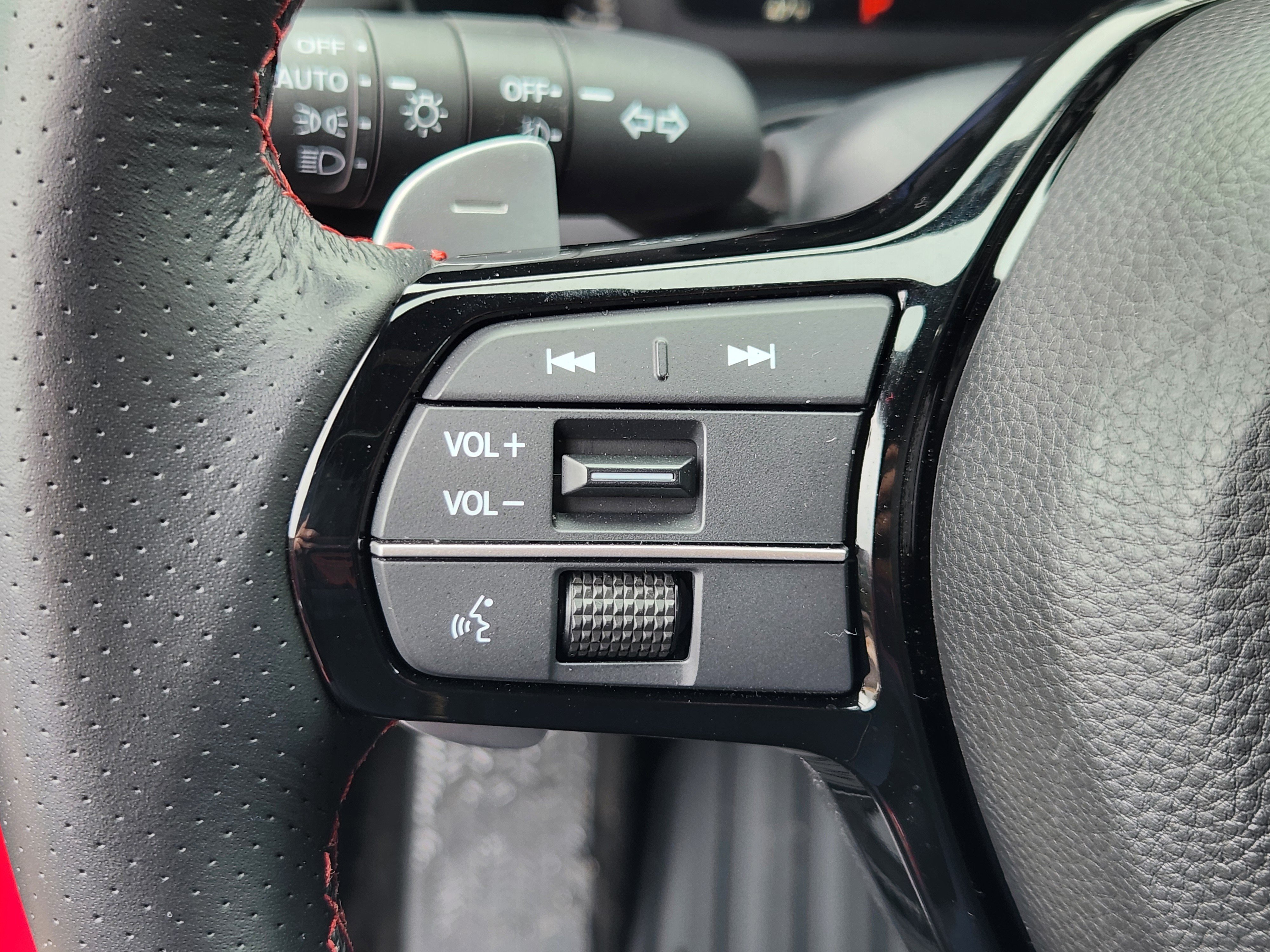 Certified 2025 Acura ADX A-Spec AWD/4WD image 23