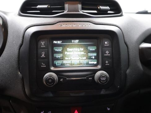 Used 2017 Jeep Renegade Trailhawk w/ Popular Equipment Group AWD/4WD image 24