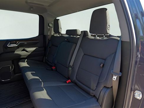 New 2025 GMC Sierra 1500 Elevation image 23