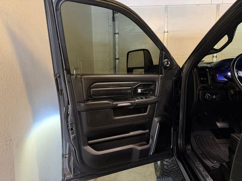 Used 2023 RAM 2500 Limited image 9