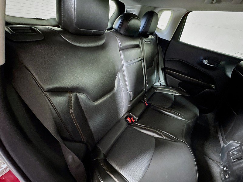 Used 2019 Jeep Compass Limited FWD image 25