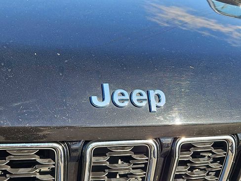 Used 2022 Jeep Grand Cherokee Limited 4xe image 24