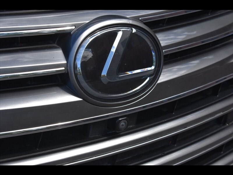 Used 2018 Lexus LX 570 4WD w/ Luxury Package image 50