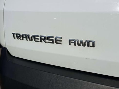 Certified 2023 Chevrolet Traverse LT w/ LT Premium Package image 8