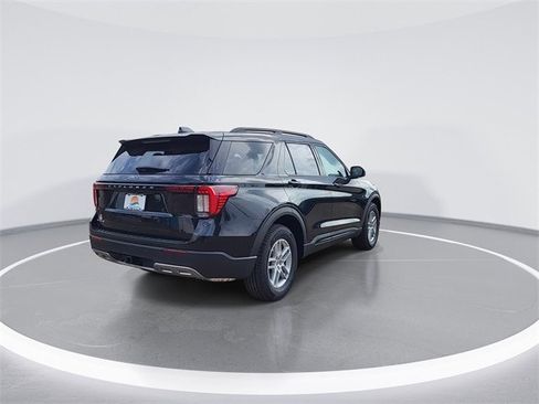 New 2026 Ford Explorer Active w/ Active Comfort Package image 8