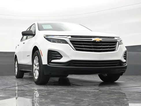 Used 2024 Chevrolet Equinox LS w/ Driver Confidence II Package FWD image 26