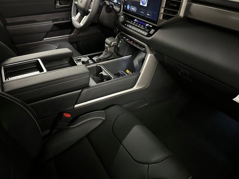 New 2026 Toyota Tundra Limited AWD/4WD image 17