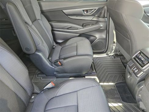 Used 2023 Subaru Ascent Premium w/ Convenience Package image 13