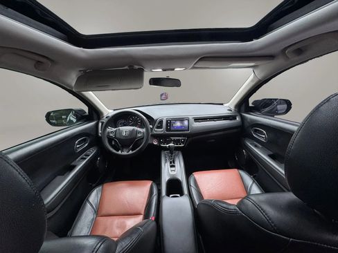 Used 2018 Honda HR-V EX image 16