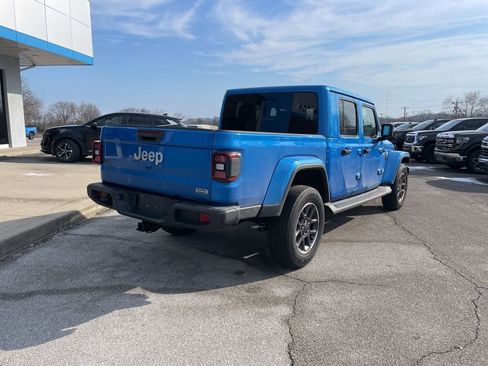 Used 2023 Jeep Gladiator Overland w/ Popular Equipment Package image 8