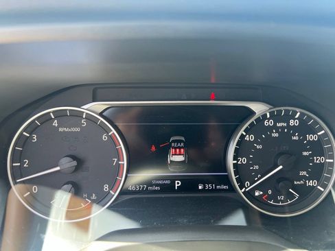Used 2024 Nissan Rogue SV FWD image 34