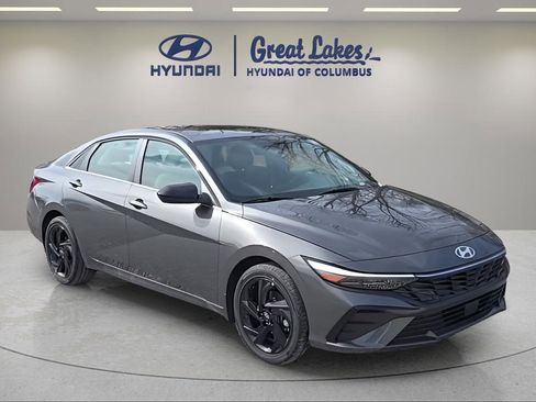 New 2026 Hyundai Elantra SEL Sport Premium FWD image 7