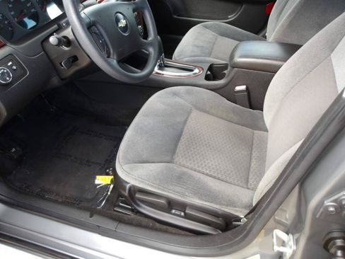 Used 2008 Chevrolet Impala LS FWD image 19