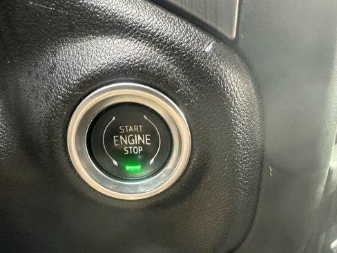 Used 2020 GMC Sierra 3500 Denali image 48