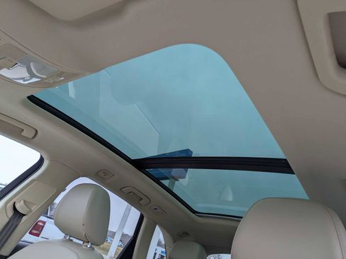 Used 2017 Audi Q5 2.0T Premium image 18