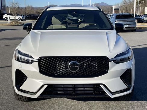 New 2026 Volvo XC60 T8 Core w/ Climate Package image 23