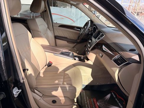 Used 2016 Mercedes-Benz GL 450 GL 450 4MATIC Sport Utility 4D image 20