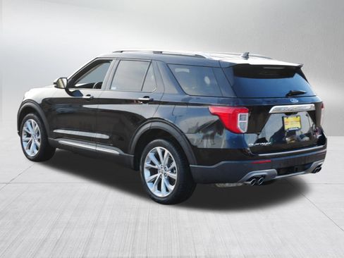 Used 2023 Ford Explorer Platinum w/ Technology Package AWD/4WD image 5