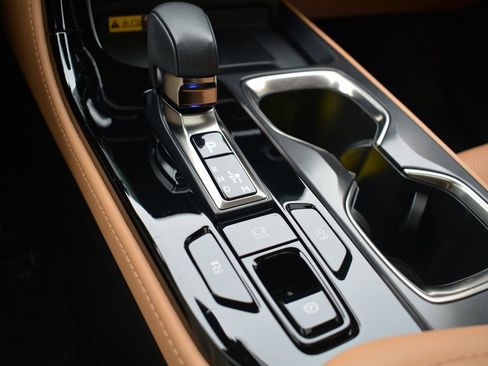 Used 2024 Lexus NX 250 FWD image 18