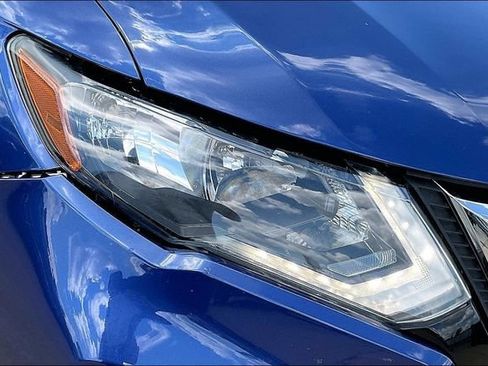 Used 2020 Nissan Rogue SL FWD image 30