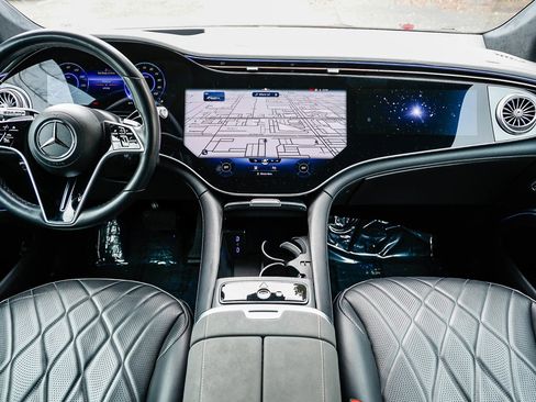 Certified 2023 Mercedes-Benz EQS 580 4MATIC SUV image 10