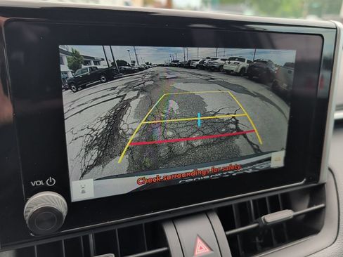 Used 2024 Toyota RAV4 XLE FWD image 21