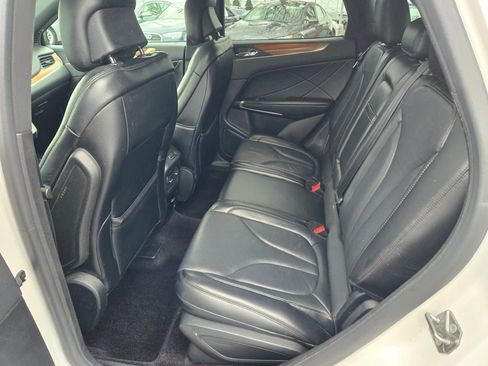 Used 2018 Lincoln MKC Reserve w/ Lincoln MKC Climate Package image 16