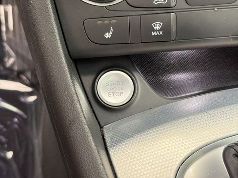 Used 2018 Audi Q3 2.0T Premium w/ Convenience Package AWD/4WD image 26