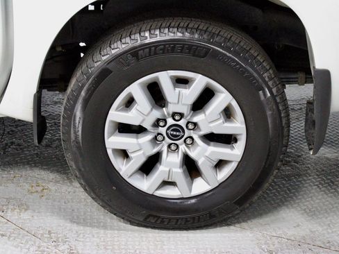 Certified 2024 Nissan Frontier SV w/ SV Convenience Package image 20