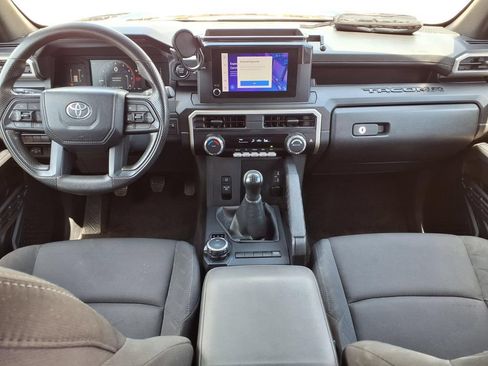 Used 2024 Toyota Tacoma SR AWD/4WD image 17