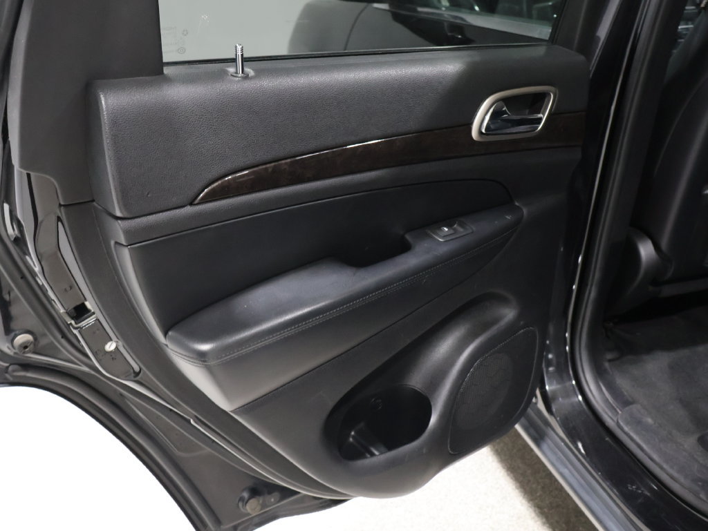 Used 2013 Jeep Grand Cherokee Laredo RWD image 18