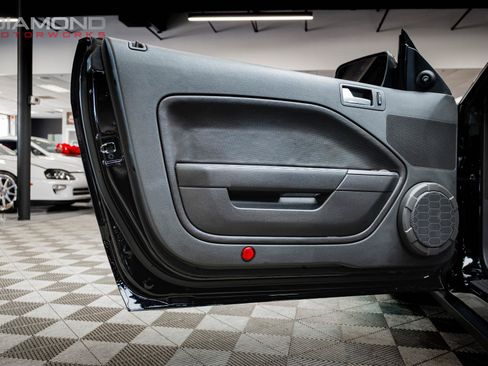 Used 2009 Ford Mustang Shelby GT500 RWD image 17