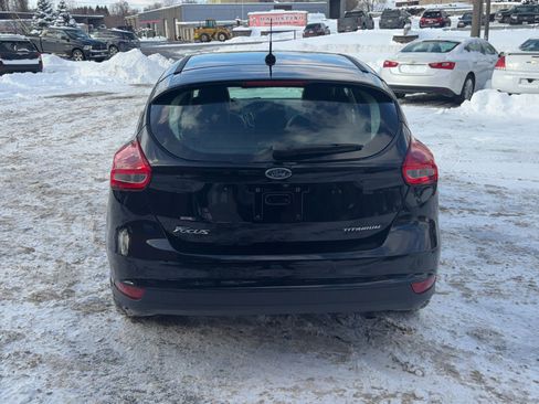 Used 2017 Ford Focus Titanium FWD image 5