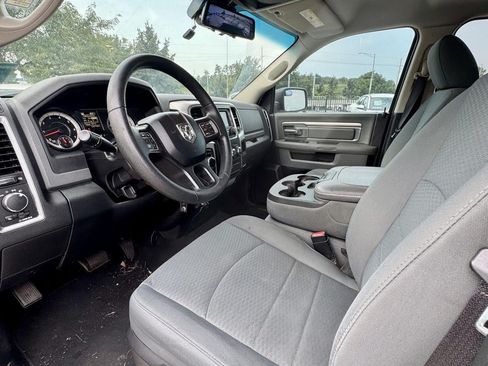 Used 2016 RAM 1500 Classic SLT AWD/4WD image 17