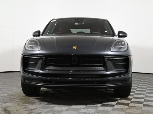 Used 2026 Porsche Macan AWD/4WD image 10