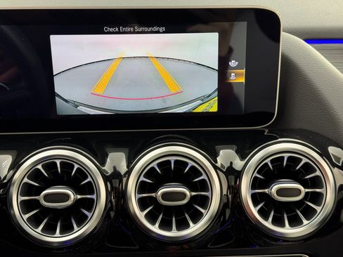 Used 2021 Mercedes-Benz GLA 35 AMG 4MATIC image 30