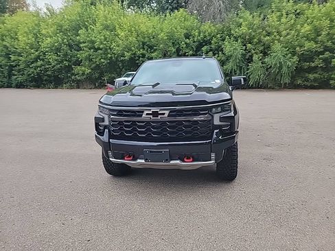 Used 2026 Chevrolet Silverado 1500 ZR2 AWD/4WD image 3