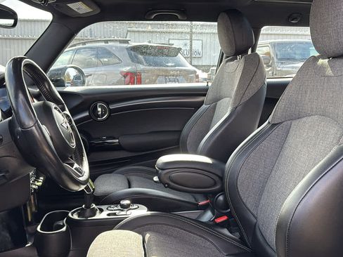 Used 2022 MINI Cooper SE image 12