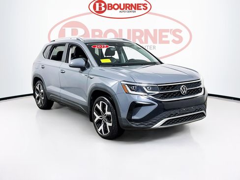 Used 2022 Volkswagen Taos SEL image 1