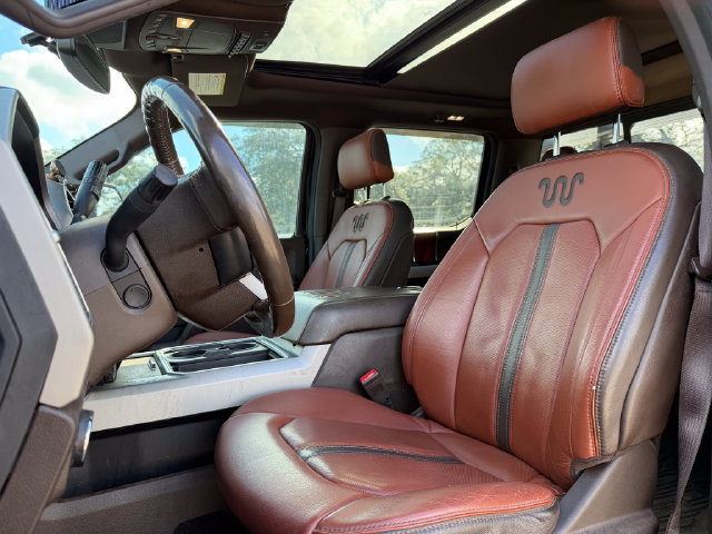 Used 2021 Ford F350 King Ranch w/ King Ranch Ultimate Package AWD/4WD image 4