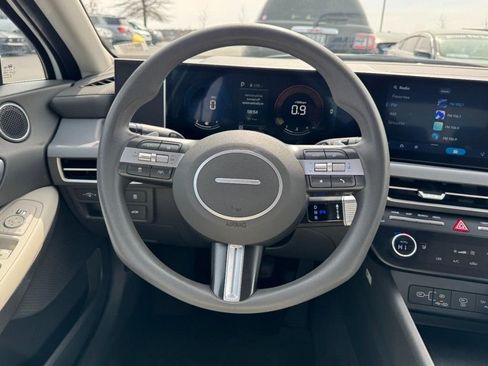 Certified 2025 Hyundai Sonata SEL FWD image 12